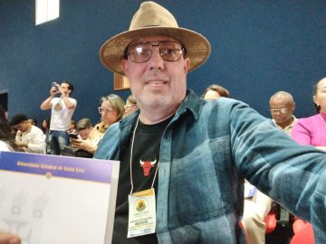 Participando da abertura do Programa Forma Campo no auditório Glauber Rocha na UESB